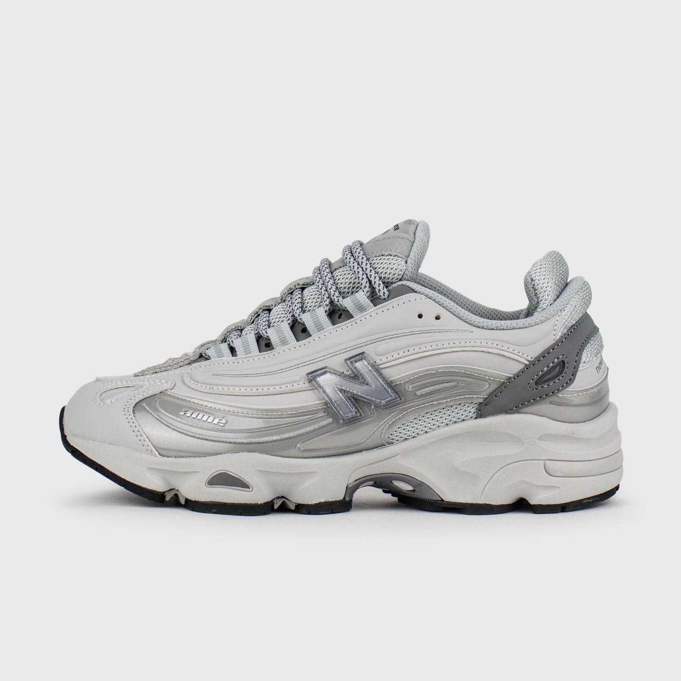 New Balance 1000 Light Grey Wmns New Balance 1000 Light Grey Wmns